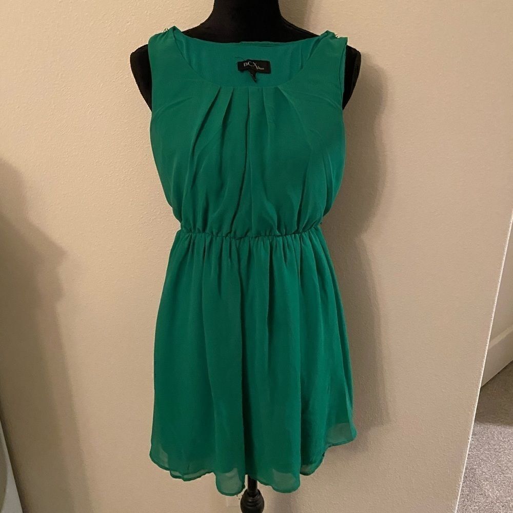 BCX Emerald Green Sleeveless Chiffon Dress – Size Small new without tags - Picture 2 of 3